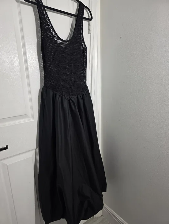 ASTR The Label Sleeveless Contrast Bubble-Hem Dress in Black Size Small - Picture 6 of 6